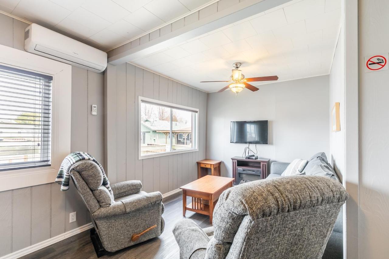 Bayside Cottage Rentals Port Rowan Extérieur photo