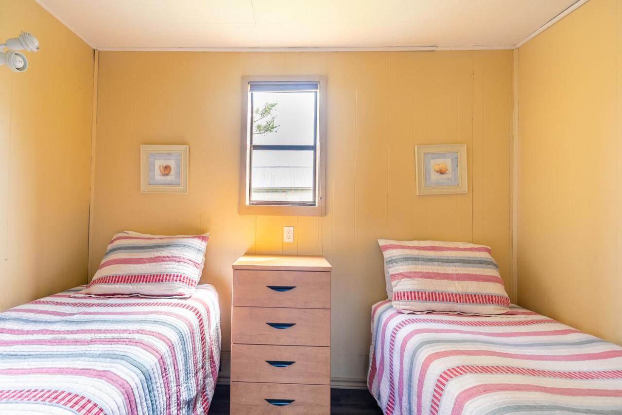 Bayside Cottage Rentals Port Rowan Extérieur photo